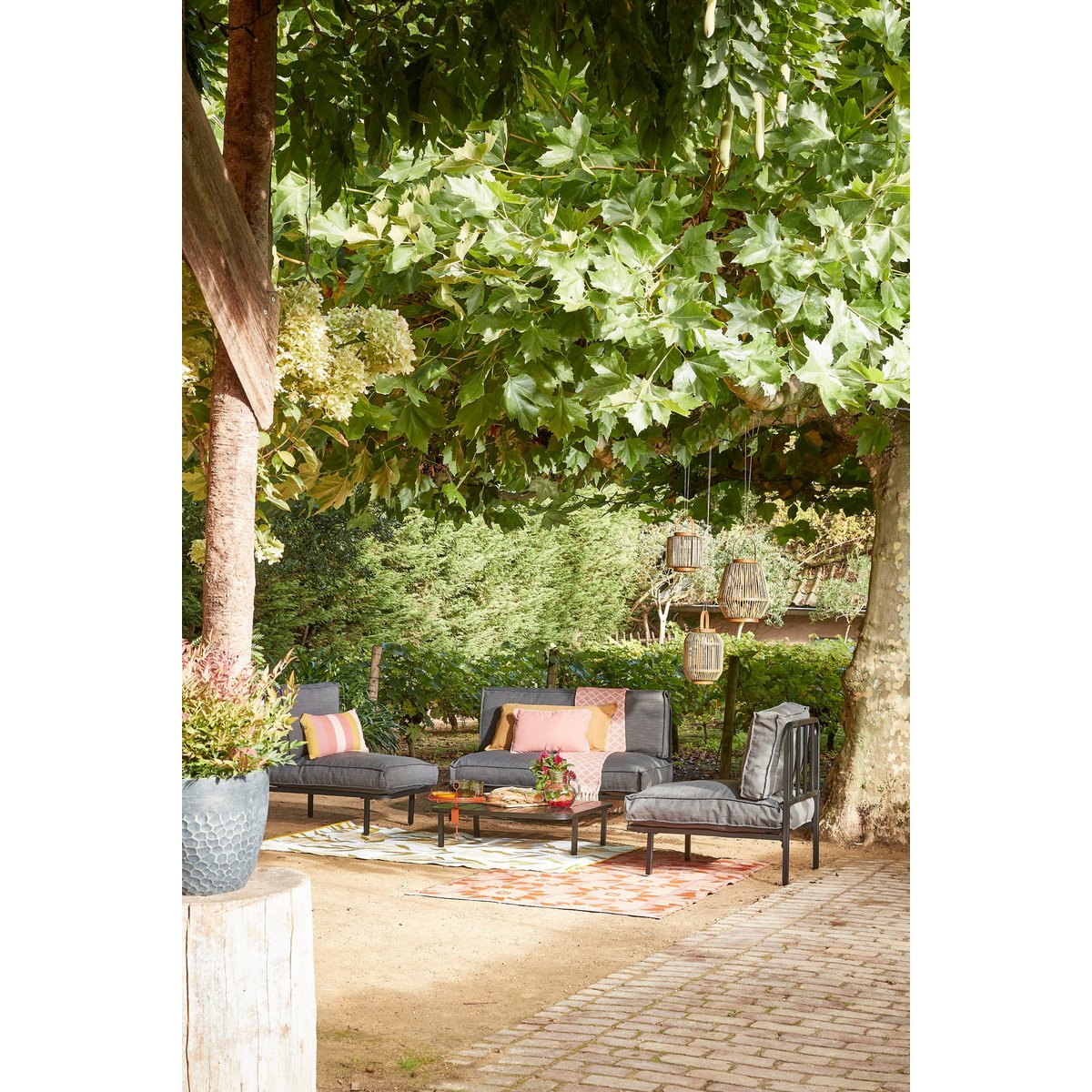 Loungetafel Celo - L80 x B80 x H23 cm - Metaal - Zwart