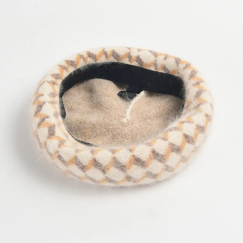 Zachte Franse baret van angora wol