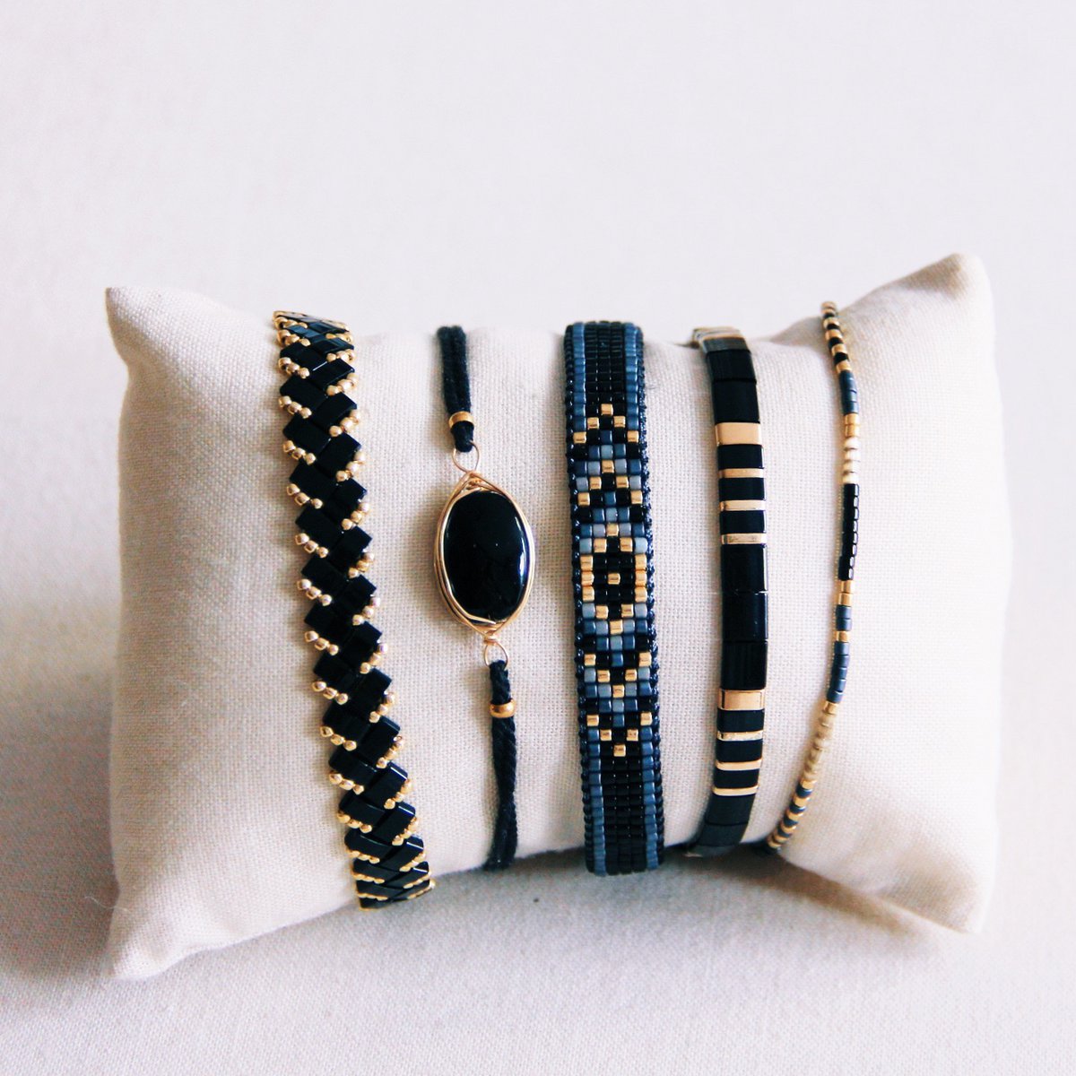 Gevlochten Tila Kralenarmband - Zwart/Goud
