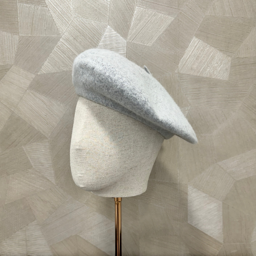 Licht grijze Alpino Baret merino wolvilt