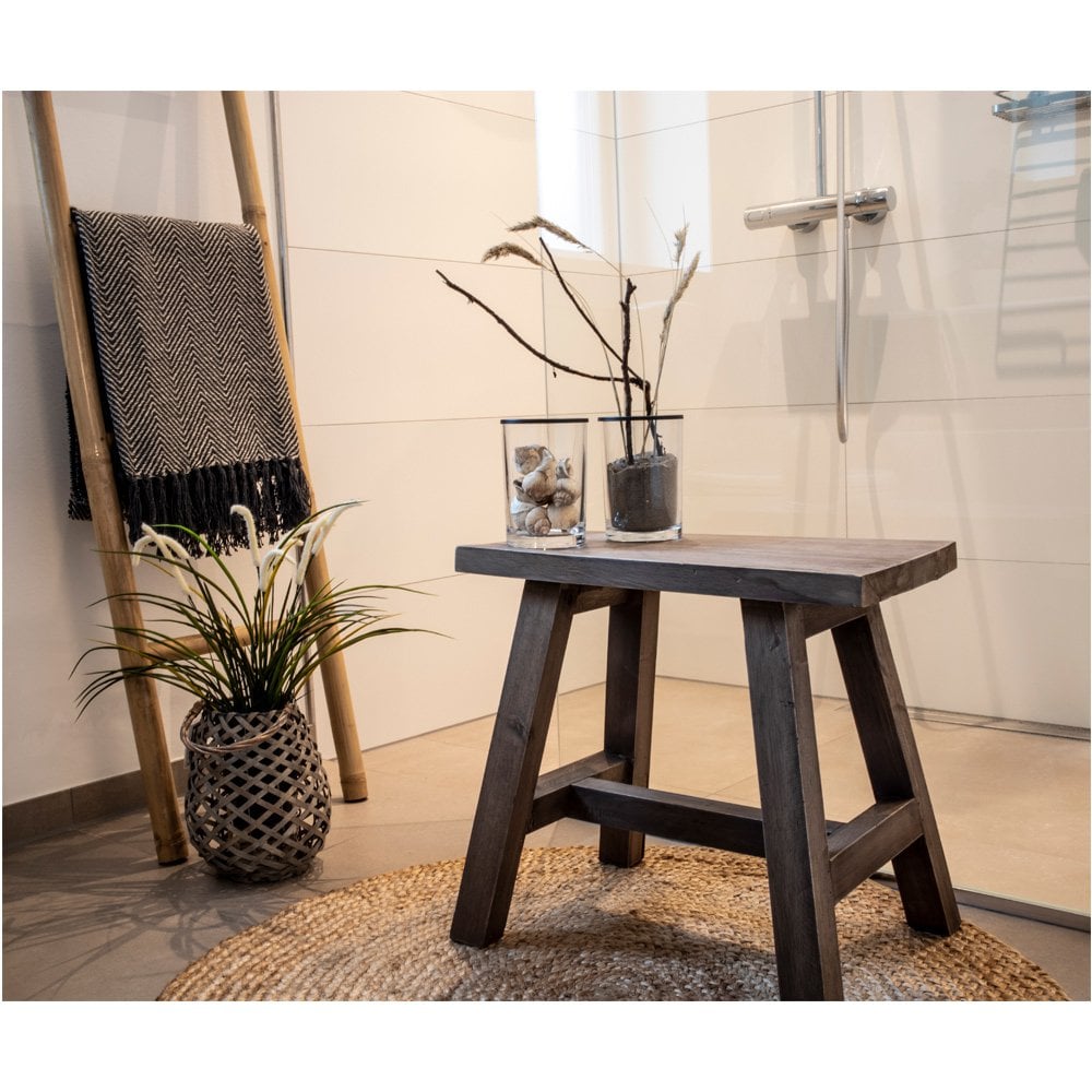 Teak Bank Barcelona