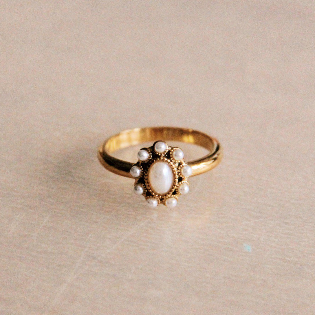 Roestvrijstalen vintage ring met parelstenen - goud