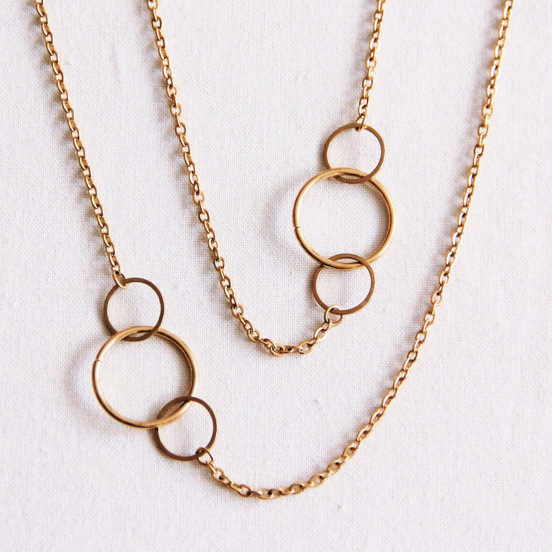 Lange ketting met ronde details