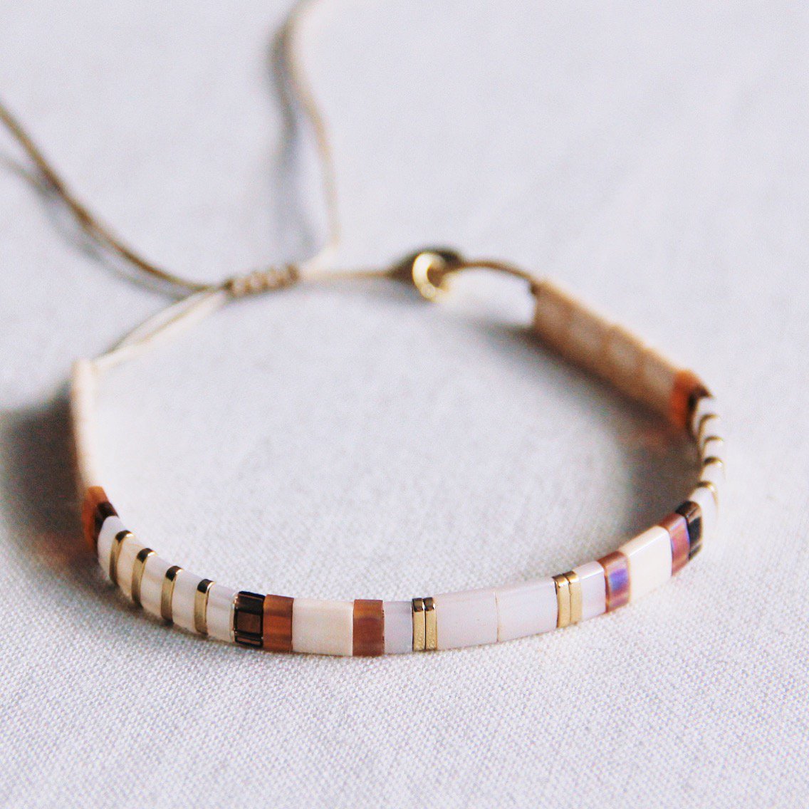 Armband Taupe / Nude / Verguld