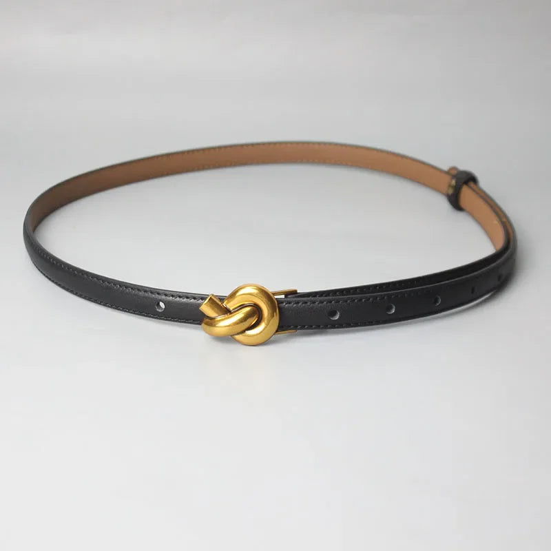 Tailleriem gouden knoop detail