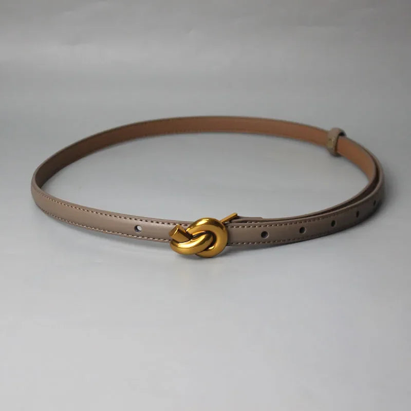 Tailleriem gouden knoop detail