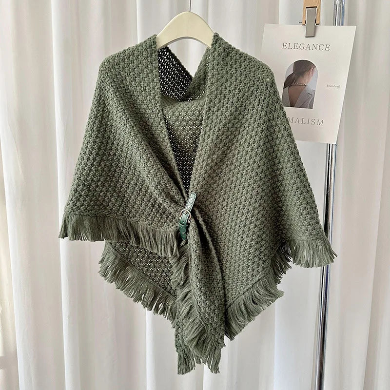 Poncho met gesp detail in verschillende kleuren