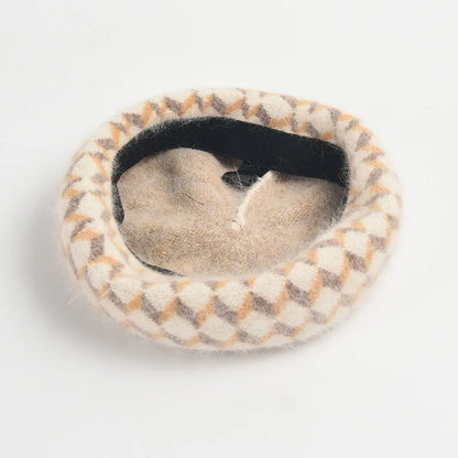 Zachte Franse baret van angora wol