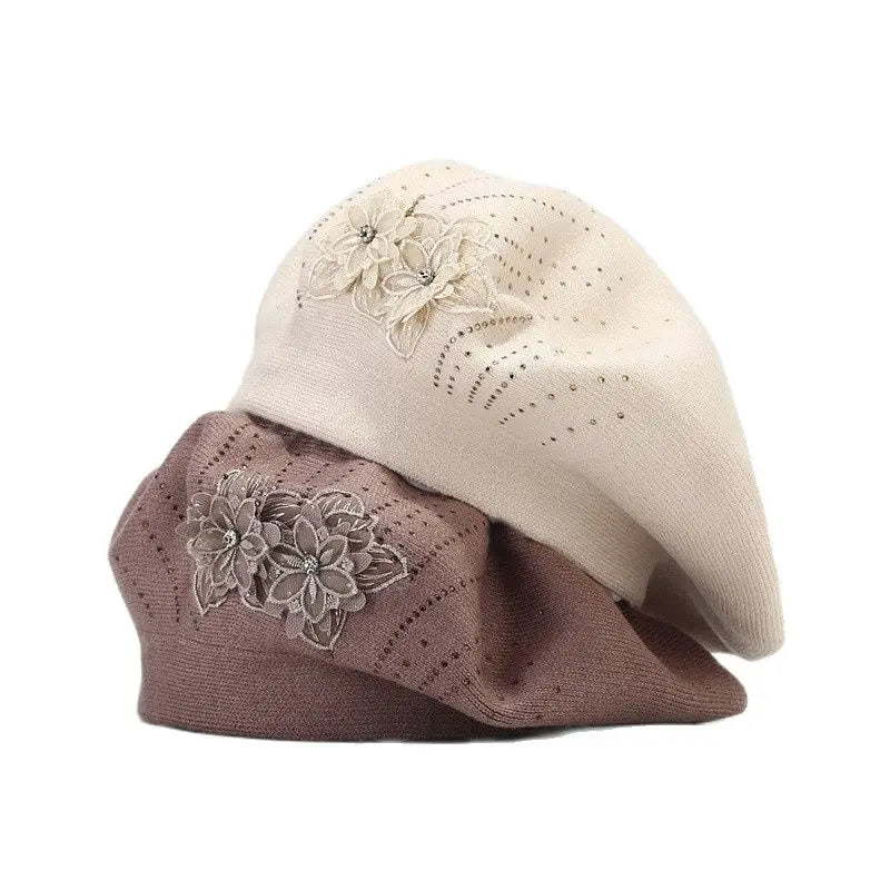 Baret Riana bloemdetail