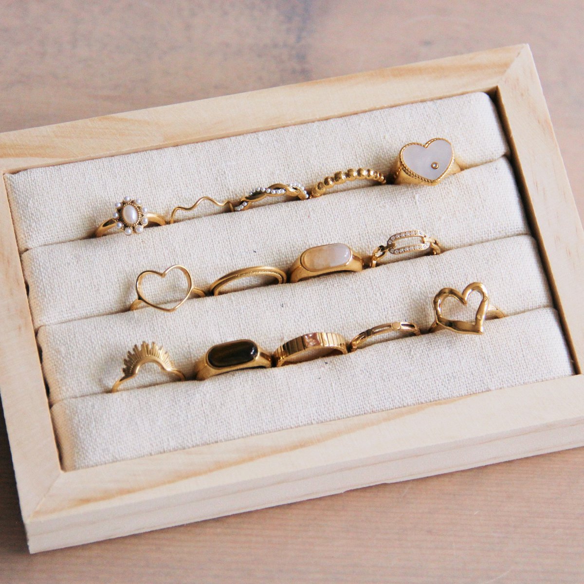 Roestvrijstalen vintage ring met parelstenen - goud